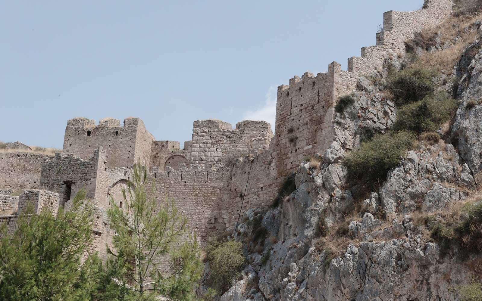 Κάστρο Ακροκορίνθου (11km)